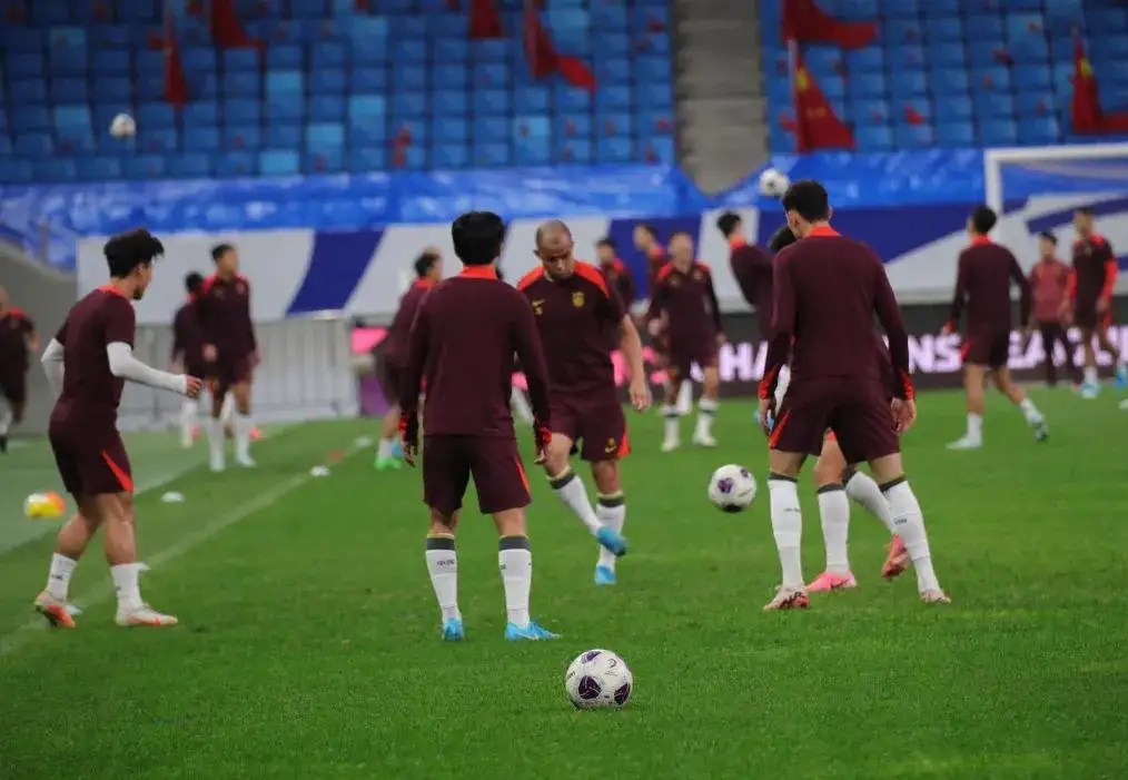 关于关键战役：雄鹿队背水一战，迎战开拓者队的信息