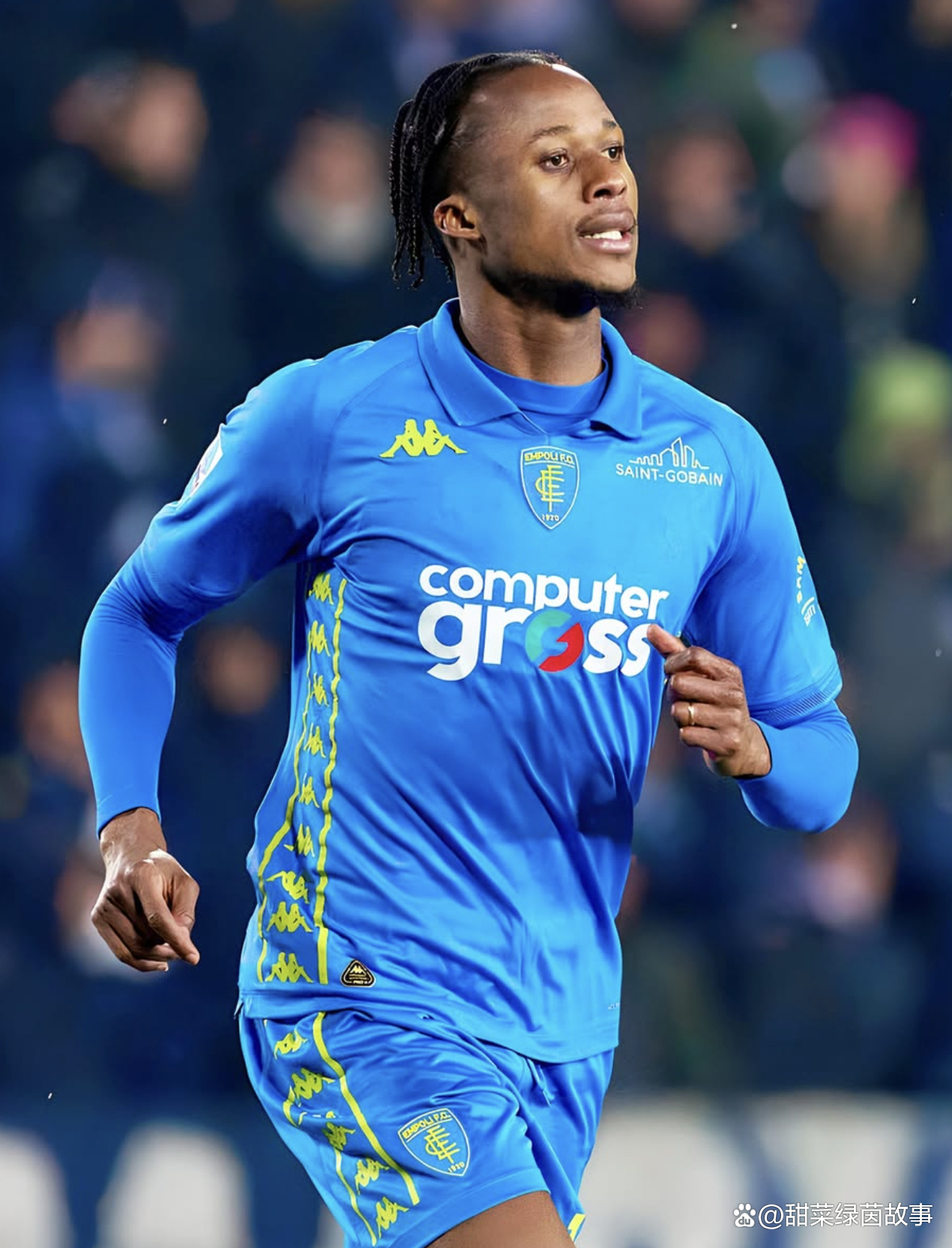 包含乌迪内斯宣布正式签约新前锋，提升进攻效率的词条