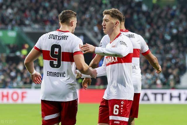 柏林联合队在比赛中完美诠释团队合作