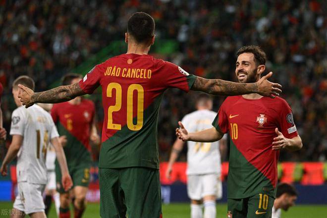 英格兰战胜冰岛，赢得关键晋级之战