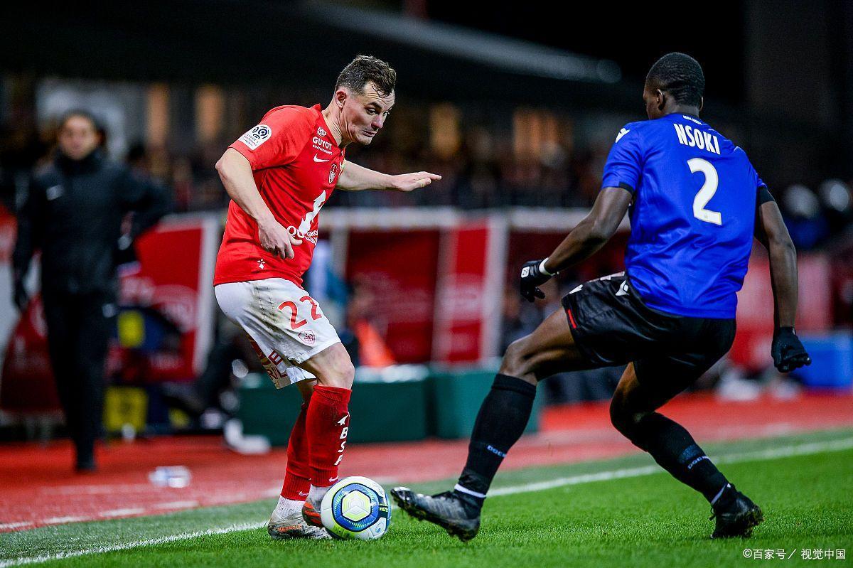 布雷斯特主场取胜，提升排名