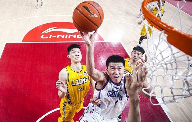 包含云南全队发力，轻松战胜四川队，旺盛斗志的词条