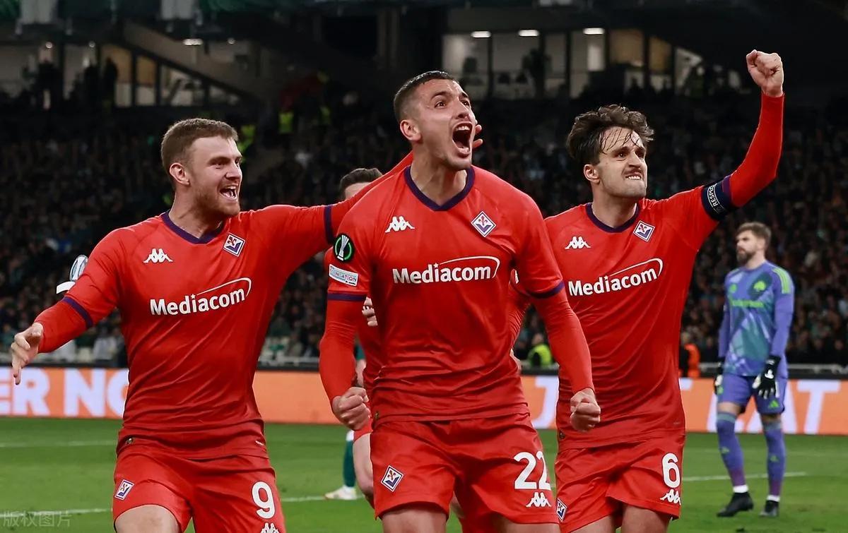 罗马队客场逆转佛罗伦萨，豪取三分