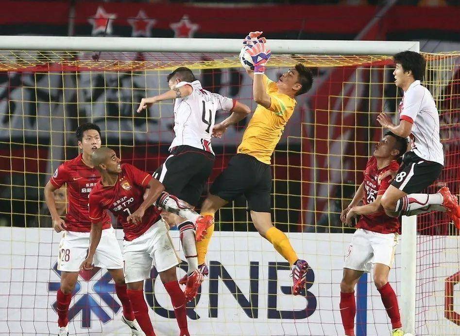 关于恒大客场逆转，惊险击败鲁能夺得胜利的信息