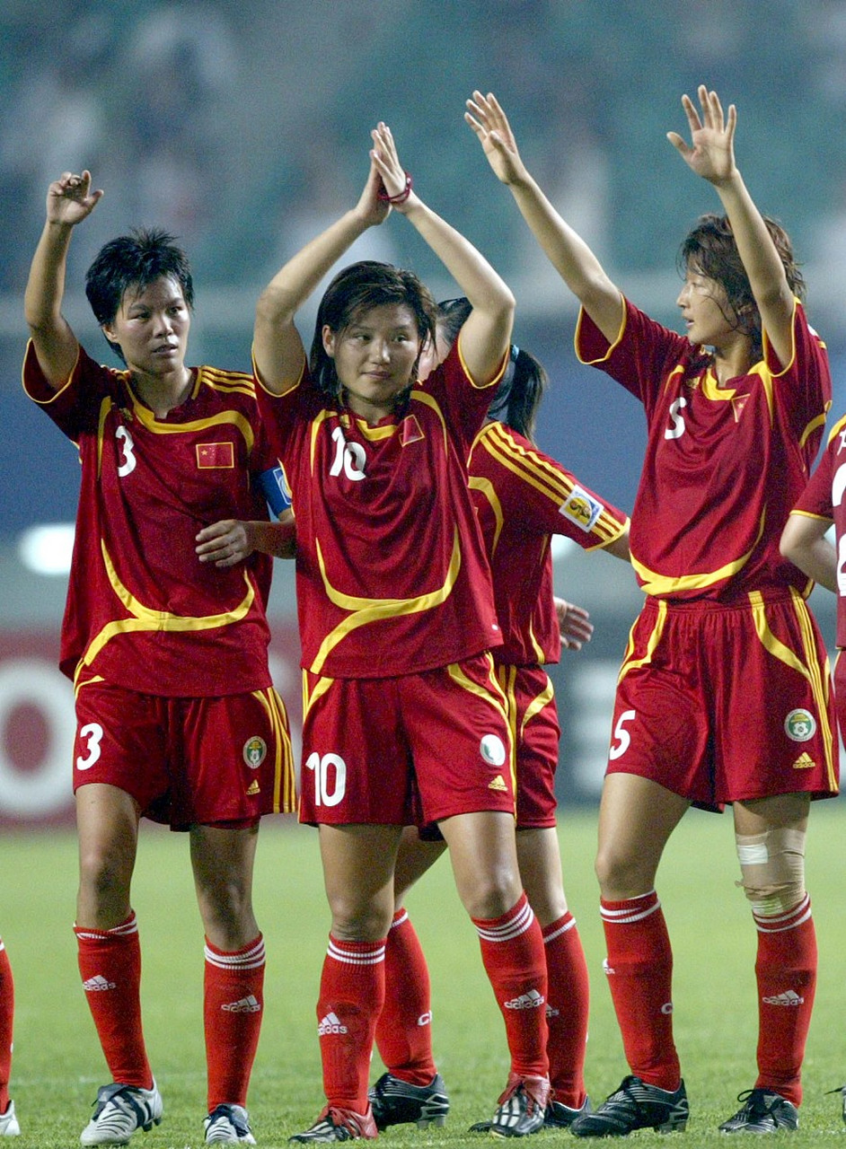 中国女足队员实力非凡,夺得连胜 中国女足队员实力非凡,夺得连胜