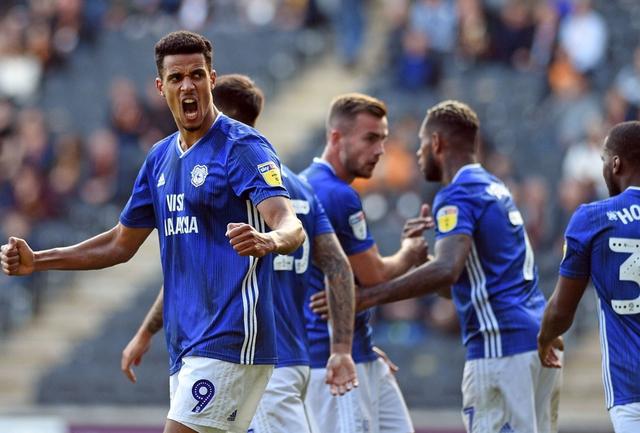 谢菲联主场平托特纳姆热刺，保持不败