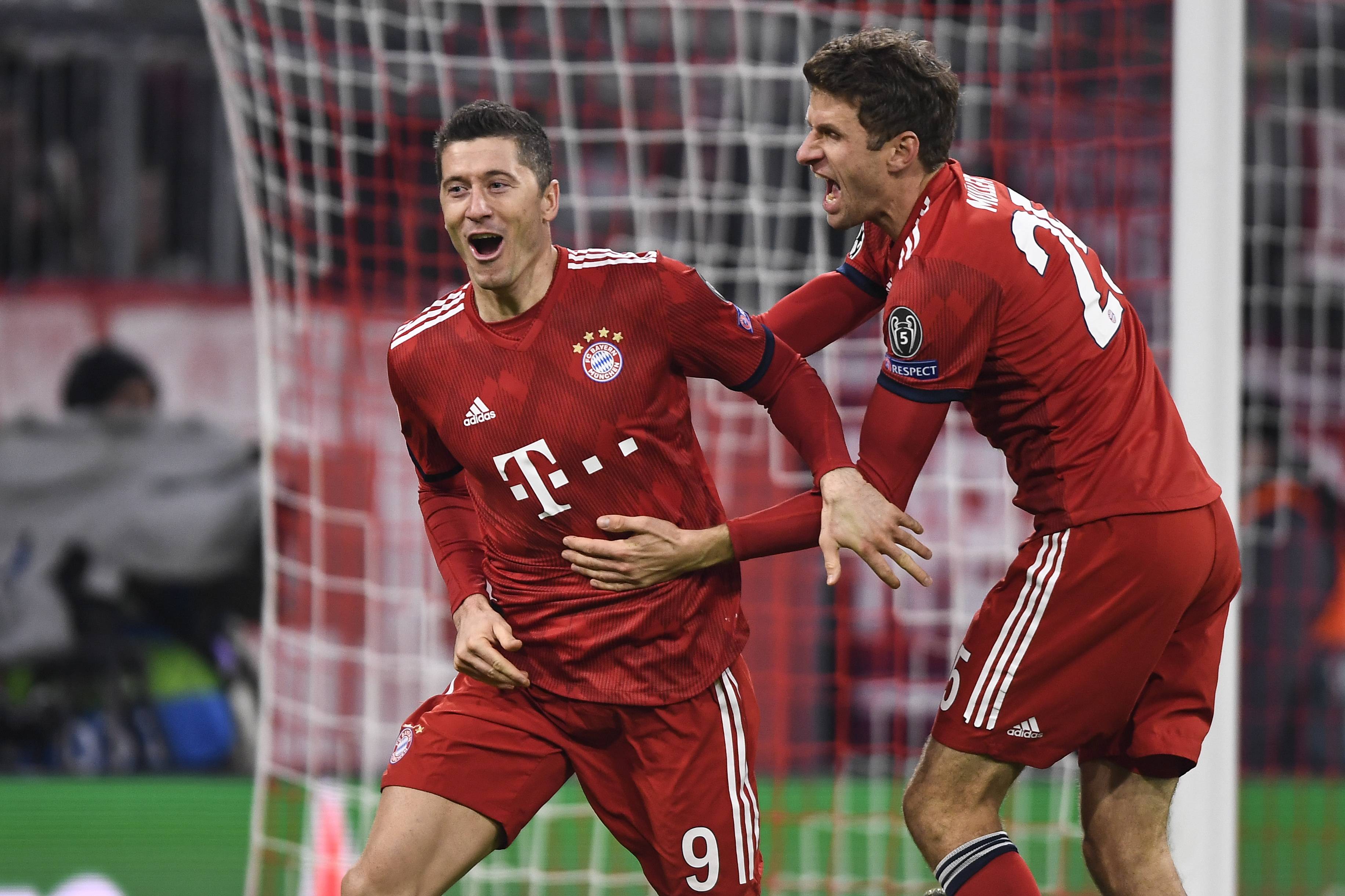 包含不莱梅主场取胜，惨淡保级形势缓解的词条