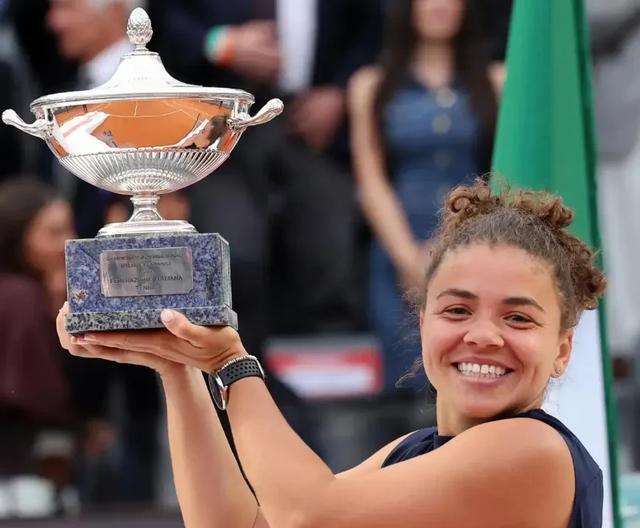 关于巴西运动员突围，惊艳登上冠军宝座的信息