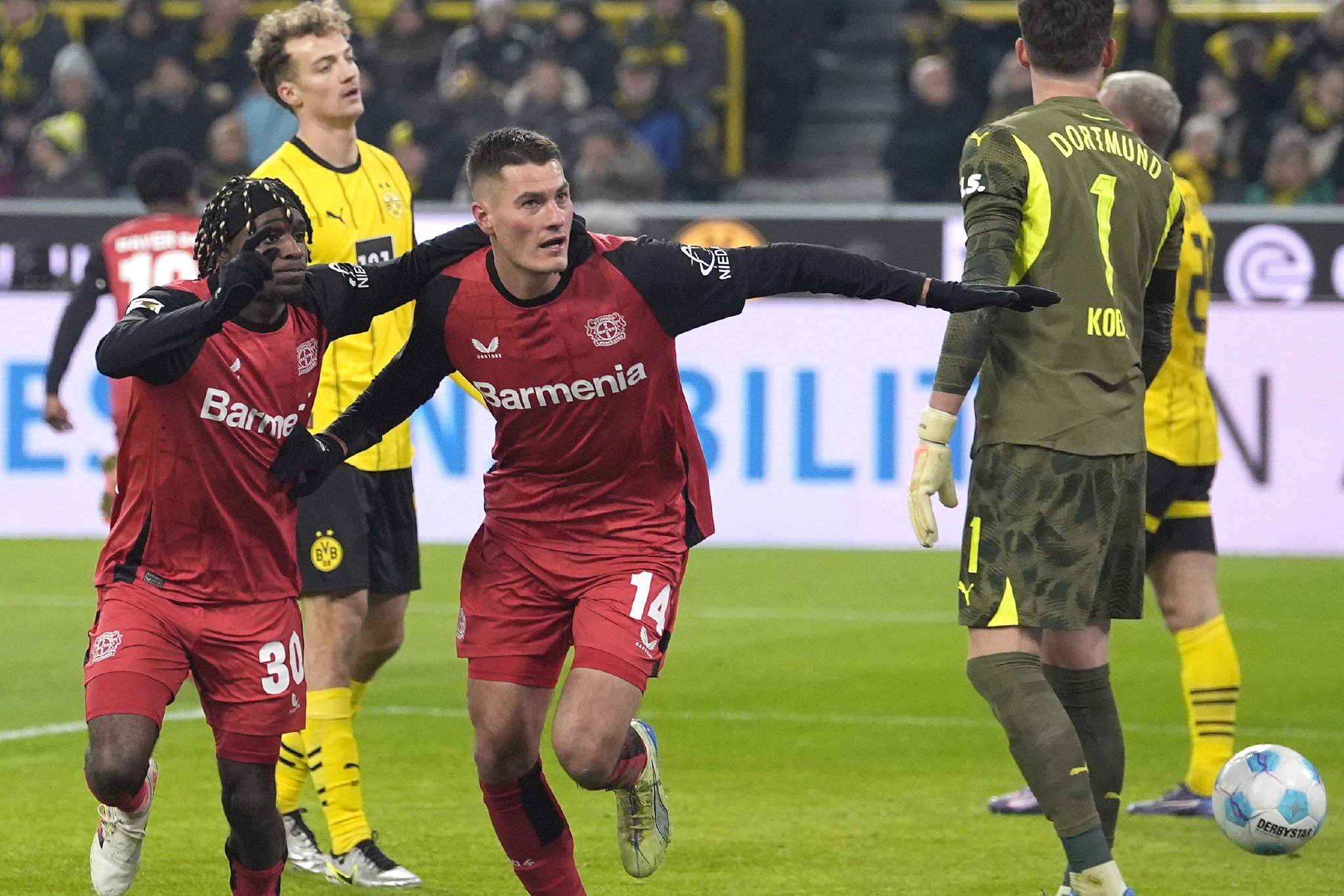 勒沃库森中场大将因伤缺阵，给球队造成打击