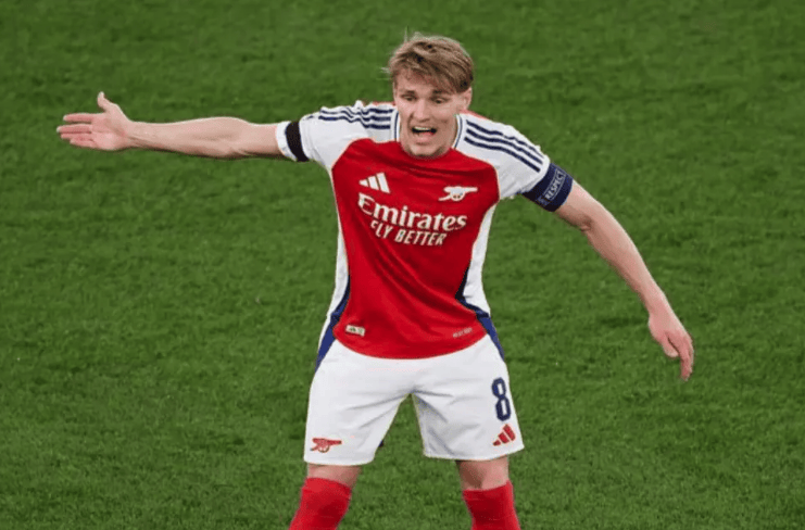 无可替代！欧冠比赛历史性瞬间，焦点关注球员表现