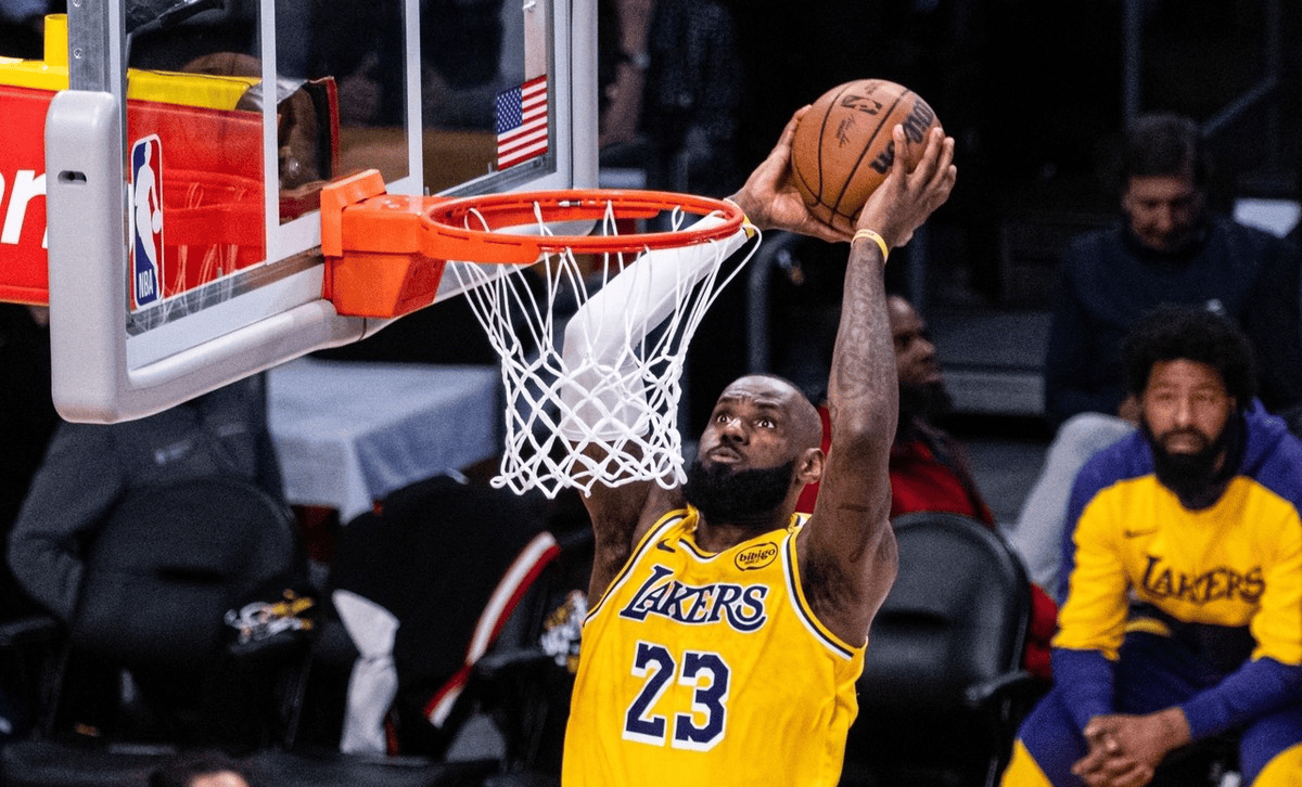 众星云集！詹姆斯力助湖人胜出爵士取胜的简单介绍