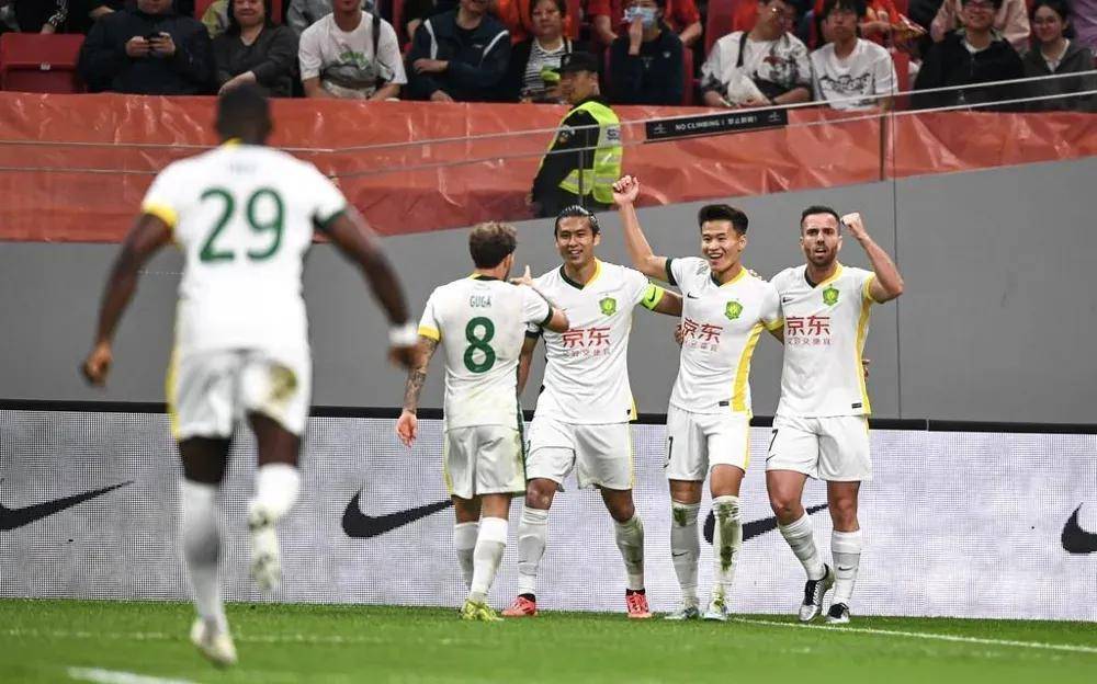 国安客场绝杀建业，保持不败战绩