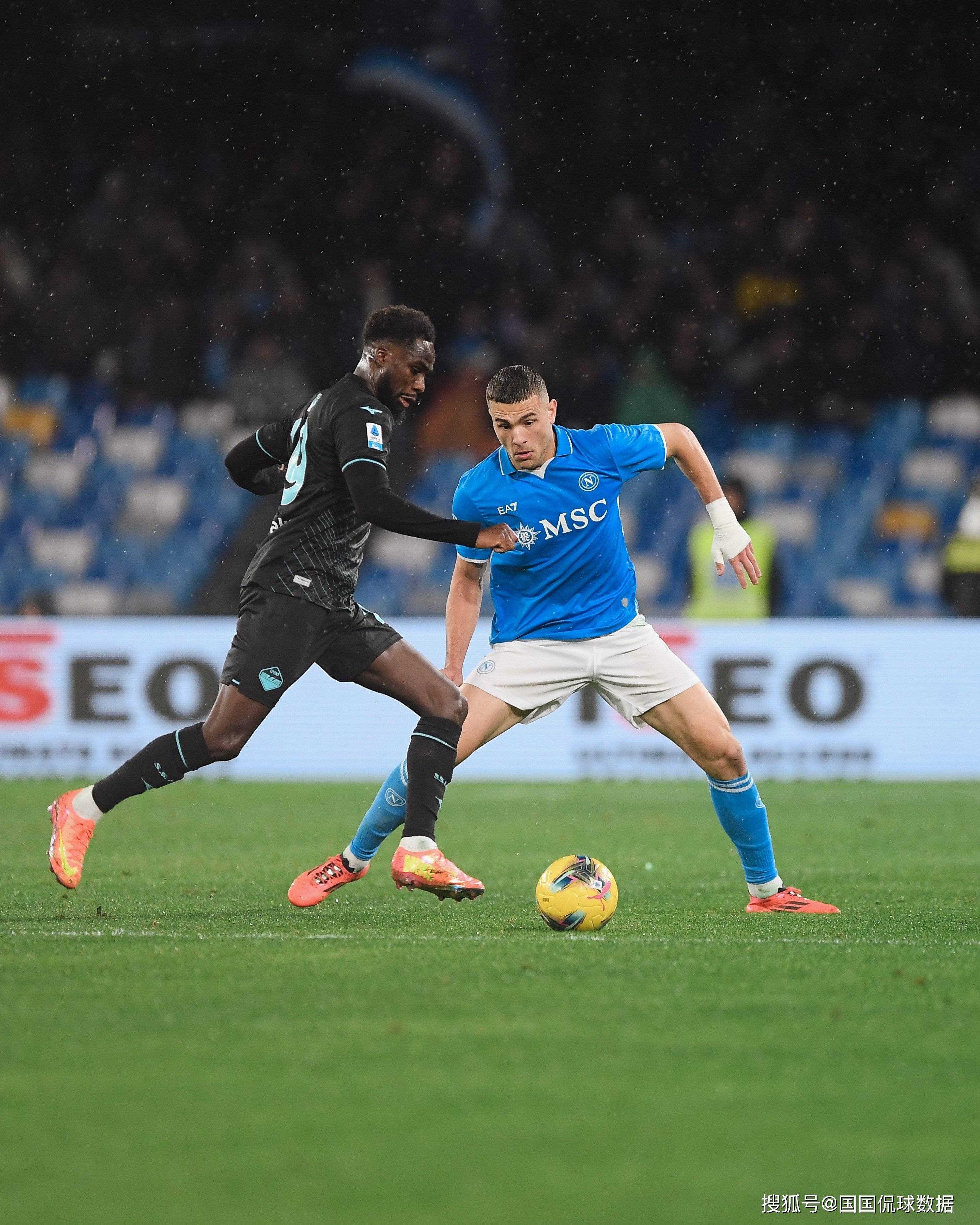 乌迪内斯后防线调整，连续两场零封对手