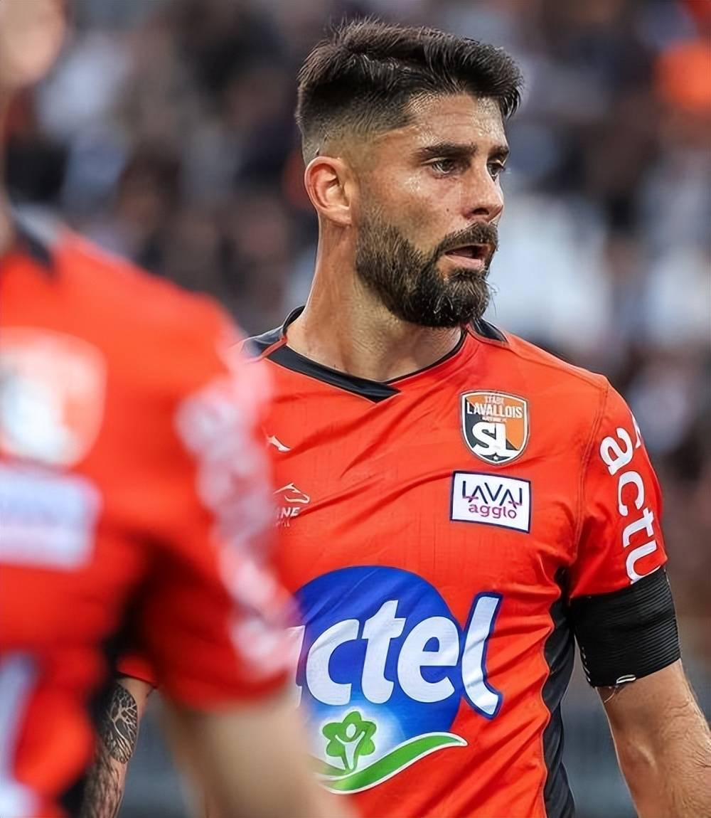 包含阿雅克肖主场不敌尼斯，保级压力大增的词条