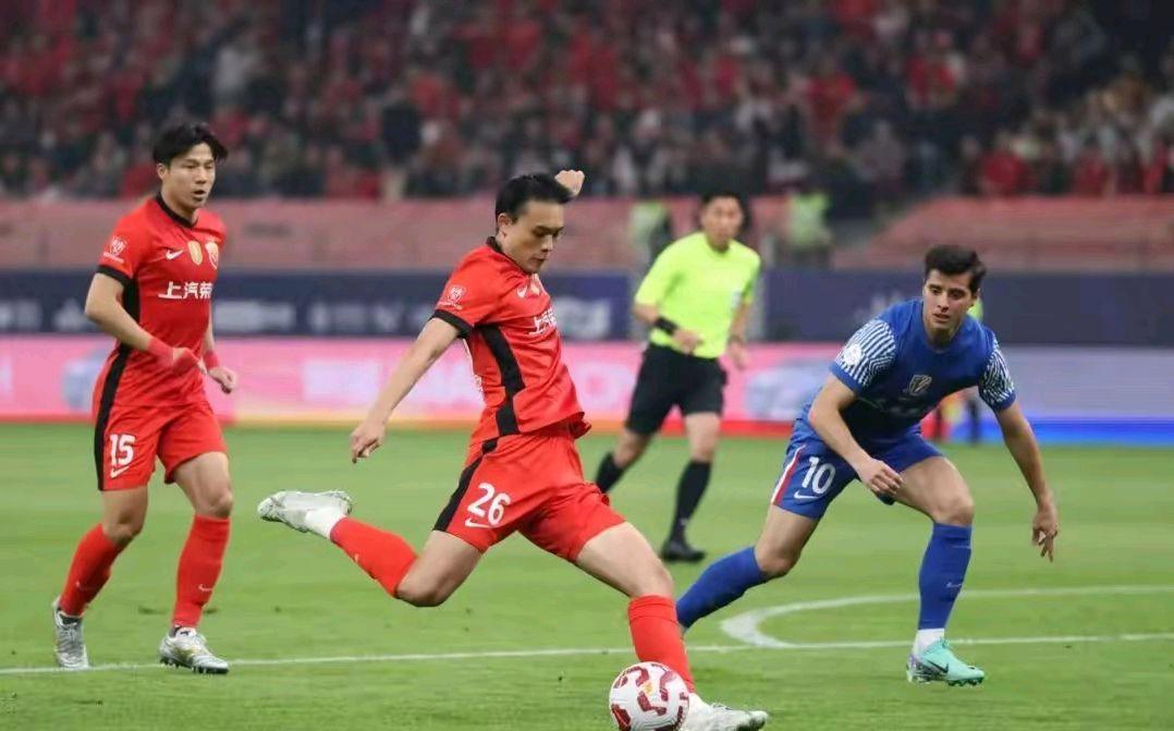 申花阵容齐全大胜，主帅赞扬队员奉献精神