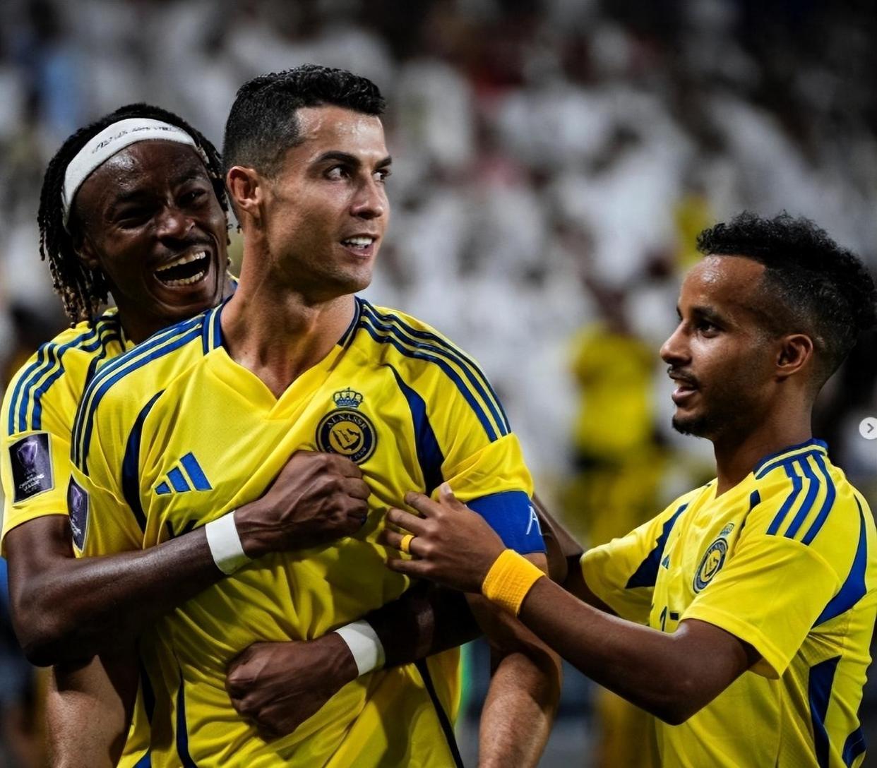 精彩瞬间：西亚球队惊险晋级下一轮的简单介绍