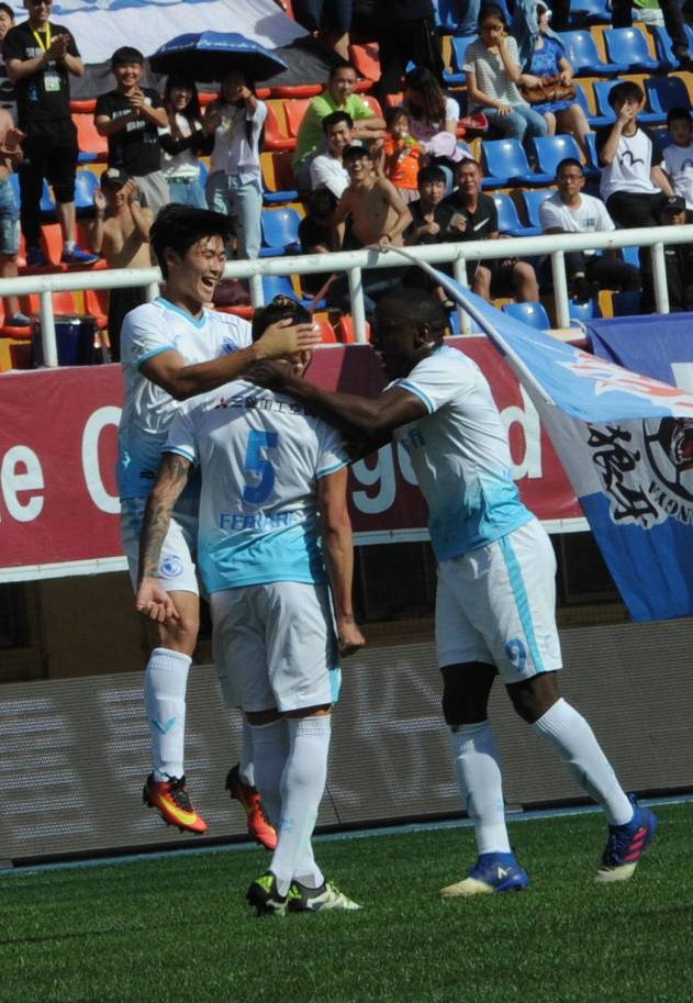 大连一方险胜河南宏远，勉强进军前八的简单介绍