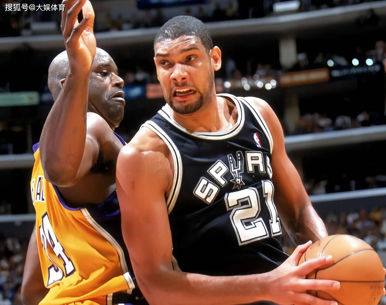 包含马刺遭遇连败，老将邓肯现身指导球队的词条