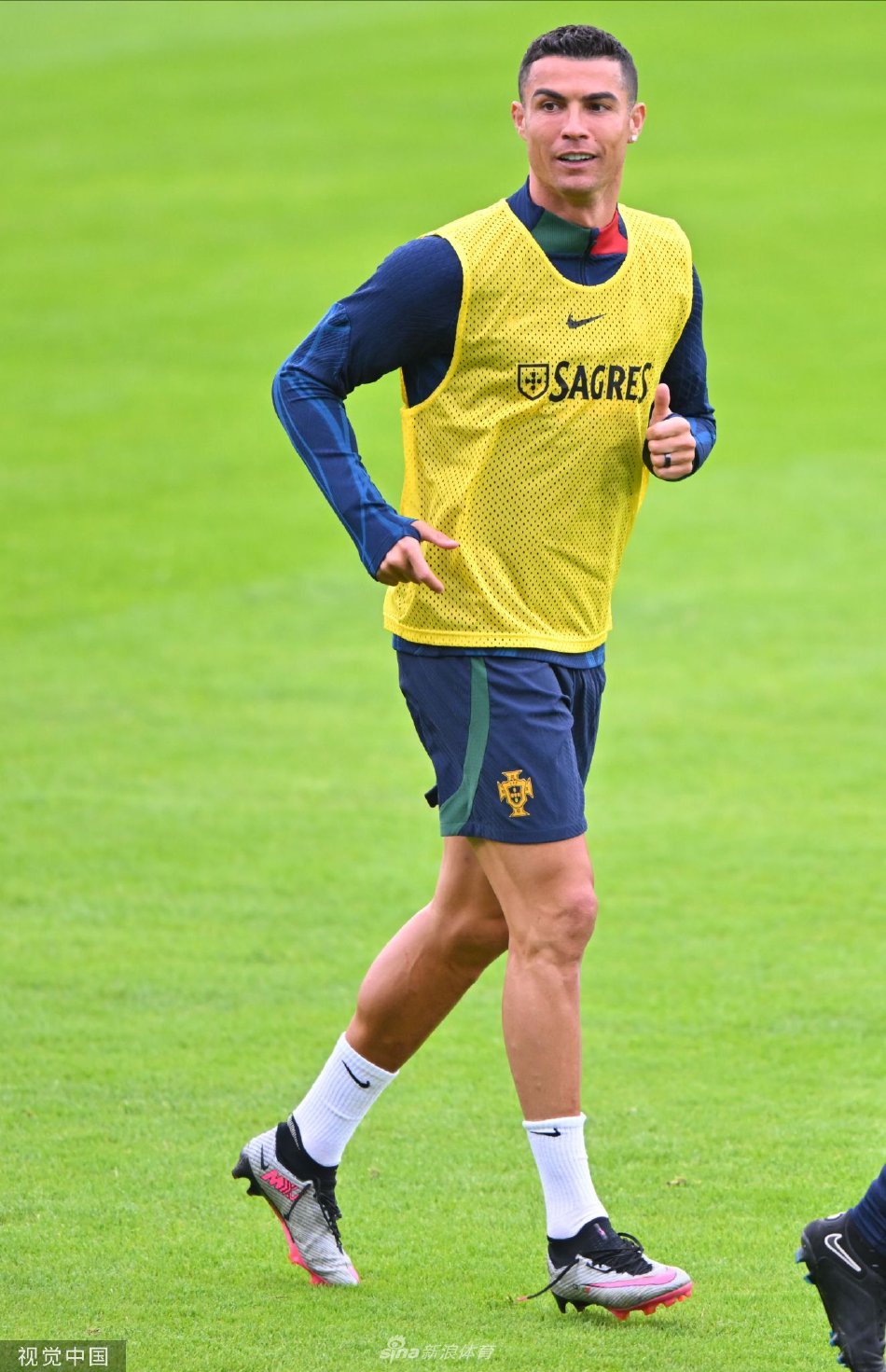 关于欧预赛：球队磨炼技术，备战克服困难，迎接挑战的信息