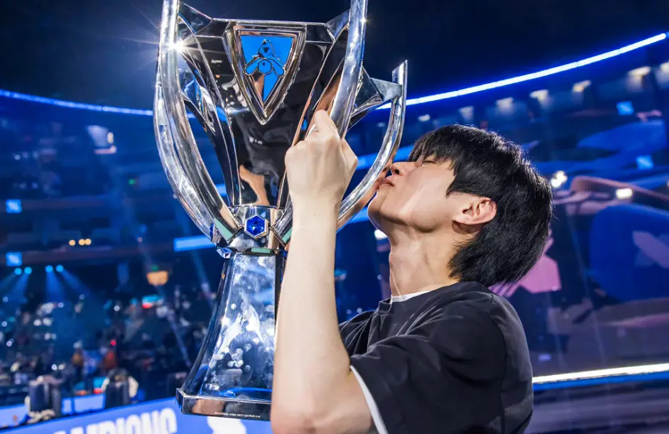 DRX险胜GEN，Oner完成史诗逆转宿敌对决四强赛，锁定晋级资格